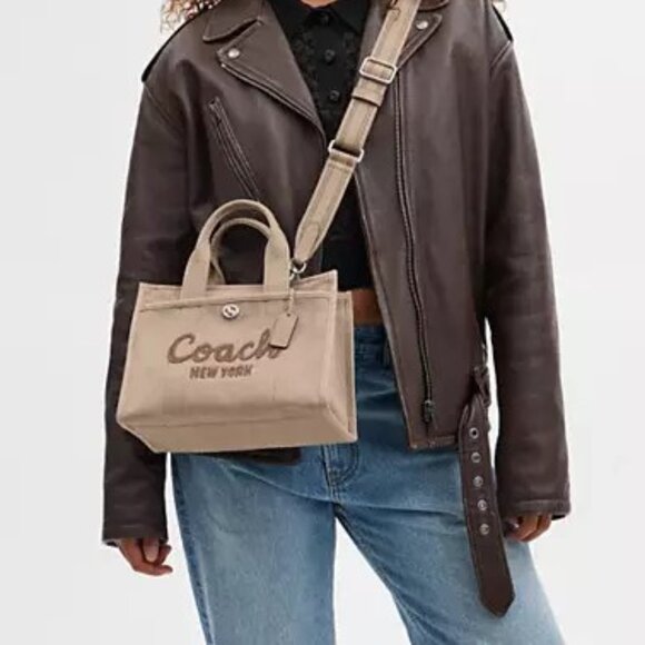 COACH TOTE BAG 26 CROSSBODY TOP HANDLE EUC NATURAL SILVER TRIM DETACHABLE STRAP - Picture 4 of 16